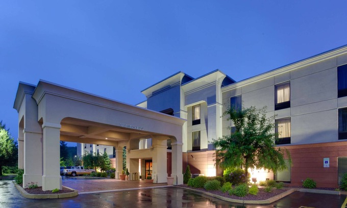 Auburn Hotel | Hampton Inn Auburn