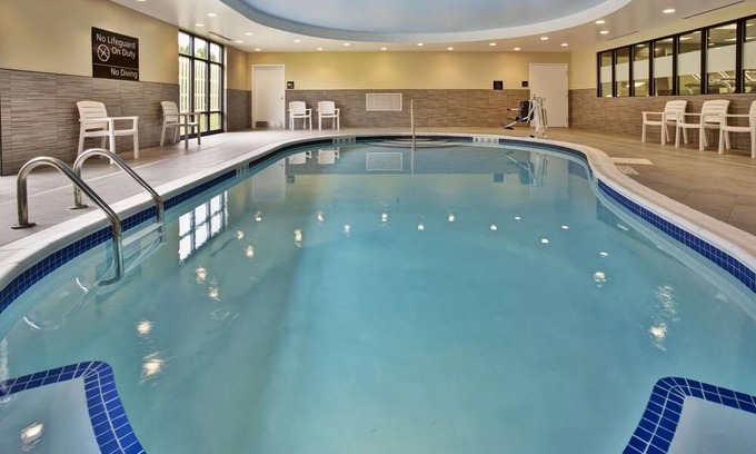 Niagara Falls Hotel | Hampton Inn Niagara Falls/ Blvd