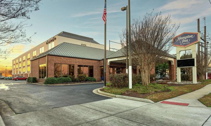 Fleet Hotel | Hampton Inn Norfolk-Naval Base
