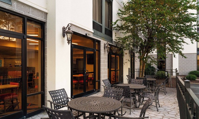 Norfolk - Virginia Beach Hotel | Hampton Inn Norfolk/Virginia Beach