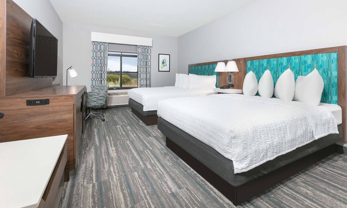 Westside Santa Cruz Hotel | Hampton Inn Santa Cruz