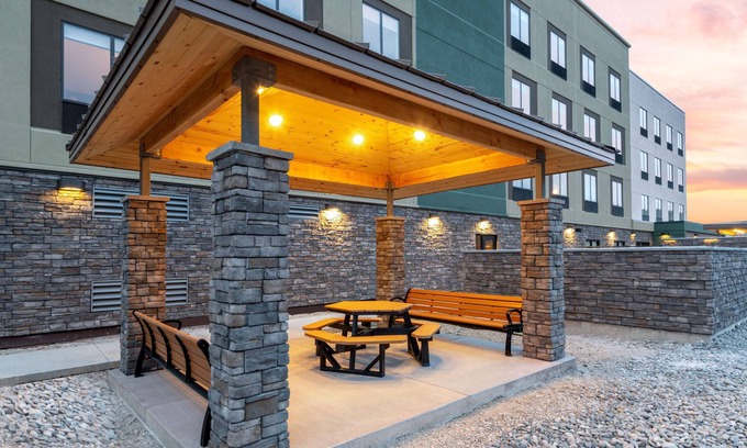 Cody Hotel | Hampton Inn & Suites Cody