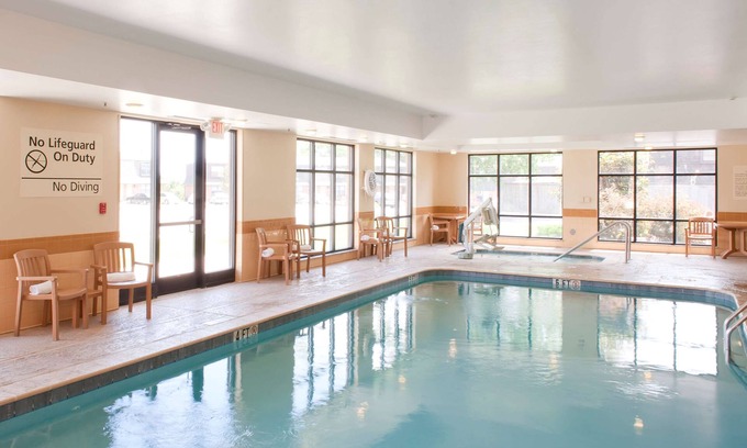 Columbia Hotel | Hampton Inn & Suites Columbia at University