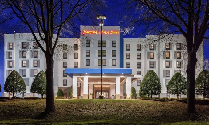 Concord Hotel | Hampton Inn & Suites Concord/Charlotte