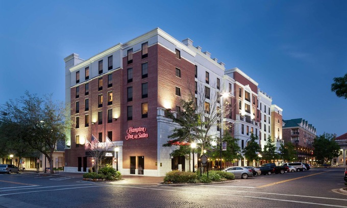 Gainesville Hotel | Hampton Inn & Suites Gainesville-Downtown