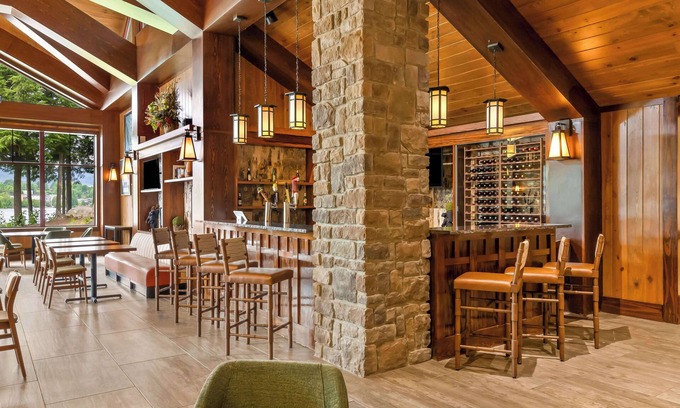 Lake Placid Hotel | Hampton Inn & Suites Lake Placid