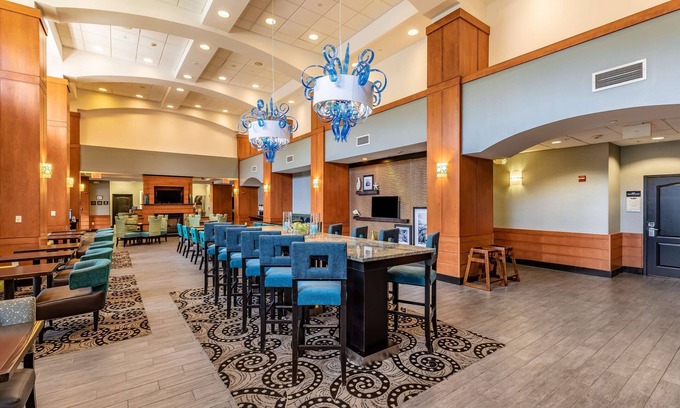 Kissimmee Hotel | Hampton Inn & Suites Orlando-South Lake Buena Vista