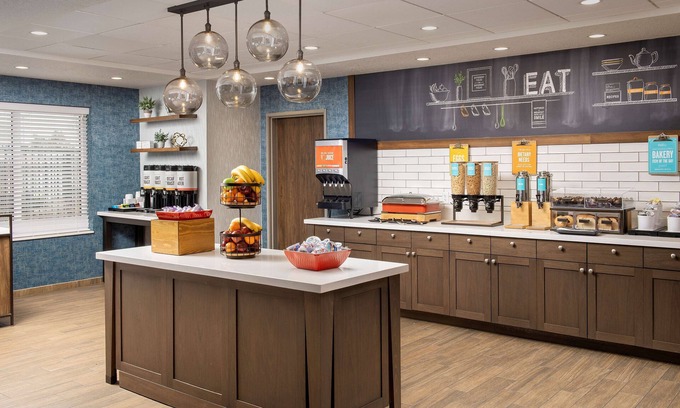 Rapid City Hotel | Hampton Inn & Suites Rapid City Rushmore