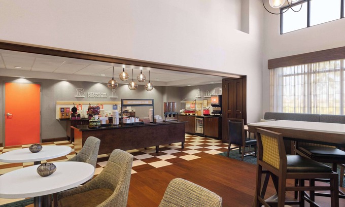 Eden Hotel | Hampton Inn & Suites Savannah-Airport