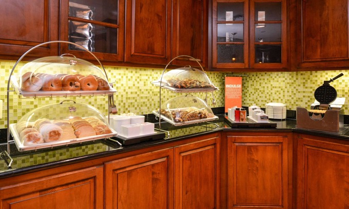 Fredericksburg Hotel | Hampton Inn & Suites Fredericksburg South