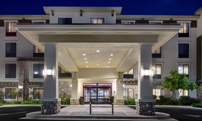 San Luis Obispo Hotel | Hampton Inn & Suites San Luis Obispo