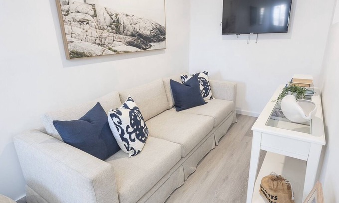 Christies Beach Apartment | Hampton Style Coastal Apartment