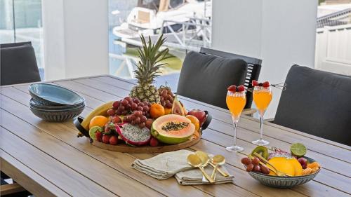 Yamba House | Hamptons House - Stylish Waterfront