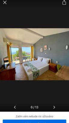 Intsaraki Apartment | Hana Vaculíková