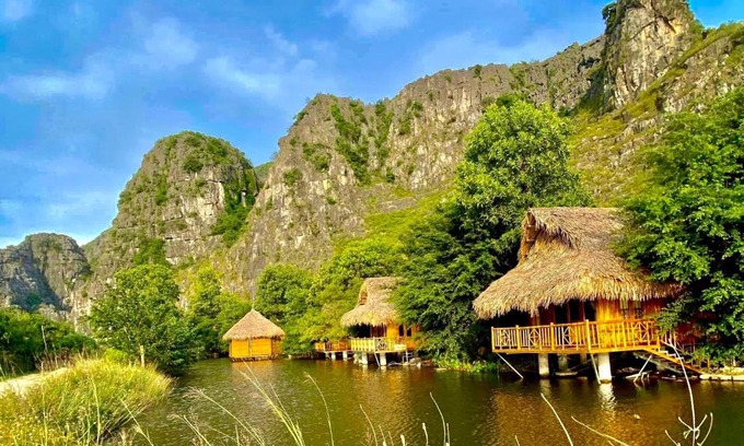 Hoa Lu Cabin | Hang Lan Bungalow