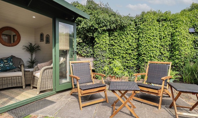 Horncastle Cottage | Hangmans Cottage