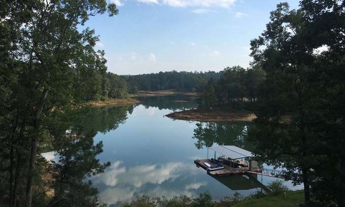 Arley House | Hannah's Hideaway-3 Miles To Stores, Restaurants, Sleeps 16, No Steps To water!