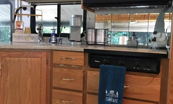 Seneca House | Hanover Haven Motorhome