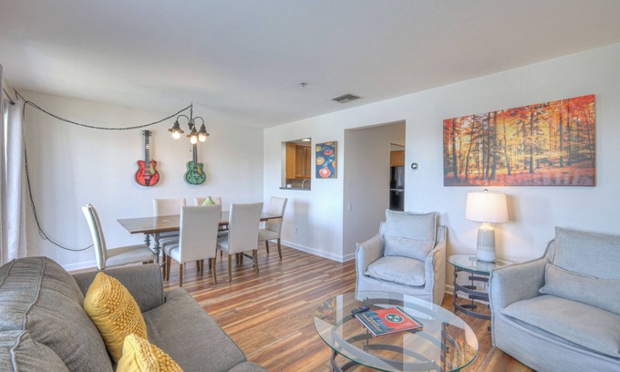 North Capitol Condo | Happiness on Nashville's Riverfront - 2Bed 2Bath