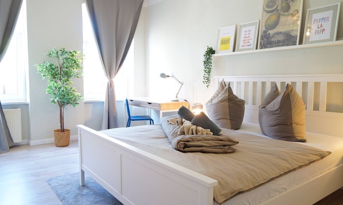 Ilversgehofen Apartment | Happy Apartment w/2BR, Smart-TV, Parking, etc.