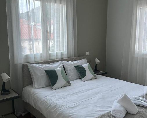 Leonidio Apartment | Happy Home