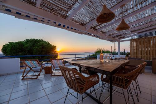 Saronida Apartment | Happy Place Sea View