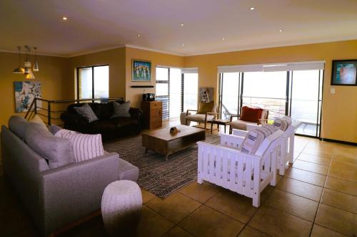 Struisbaai House | Happy Tides Main House