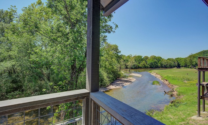 Glenwood House | Happy Times on Caddo River by StayLage