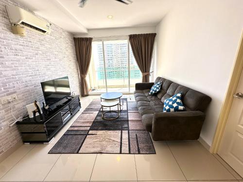 Downtown George Town Apartment | Happysty George town Gurney Seaview Mansion One 23A