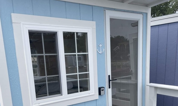 Sandusky Boat Rental | Harbor House @ SoLSTAY