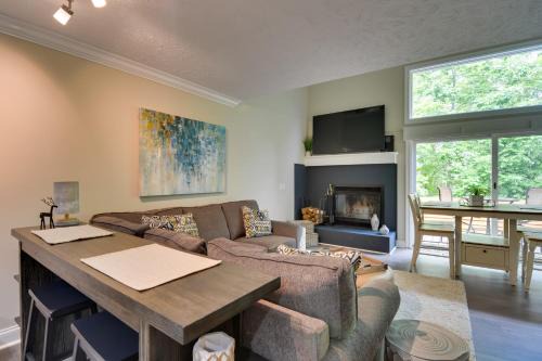Harbor Springs Apartment | Harbor Springs Condo about 6 Mi to Lake Michigan!