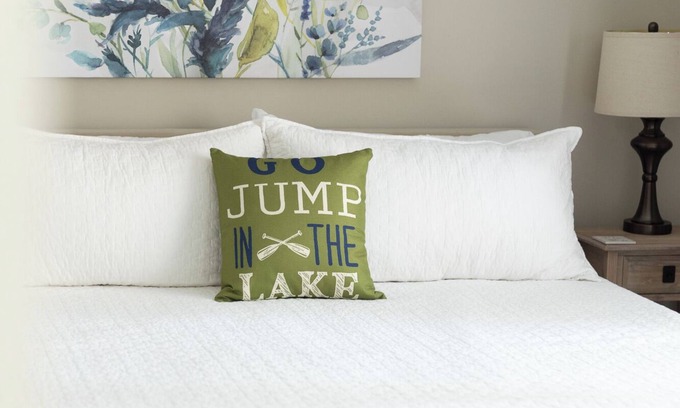Cornelius Condo | 🆕! Harborside Getaway - Waterfront Lake Norman Vacation Condo