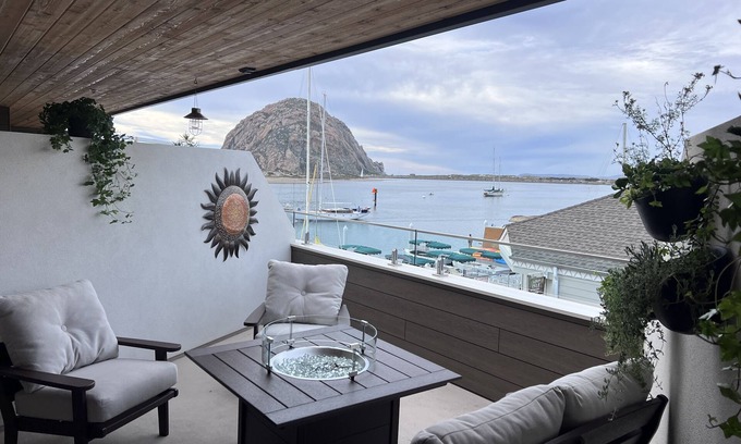 Morro Bay Hotel | HarborWalk Inn