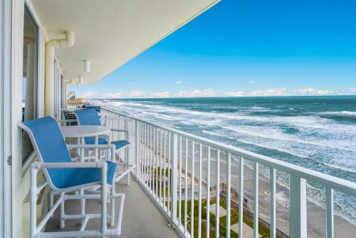 Lenox Park Resort | Harbour Beach Resort - Direct Oceanfront, private balcony !