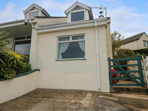 Fishguard House | Harbour High Annex