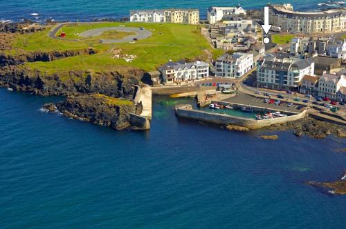 Portstewart House | Harbour Hill View