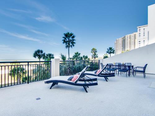Sand Key Apartment | Harbour Light Towers 307 3rd Floor Beachfront 2 Bedroom Harbour Light Towers