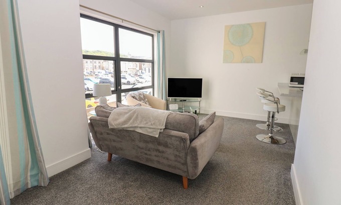 Whitehaven Cottage | HARBOUR VIEW, family friendly, country holiday cottage in Whitehaven