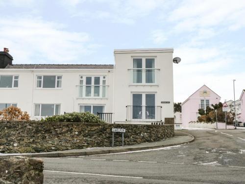 Cemaes Bay Apartment | Harbour View