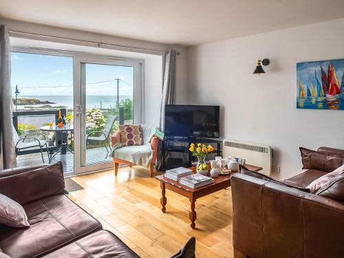 Cemaes Bay House | Harbour View