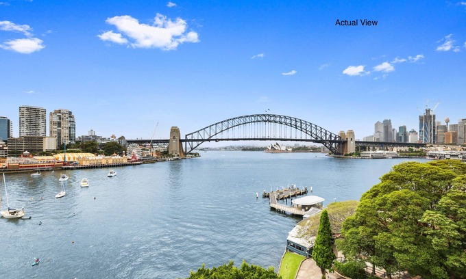 McMahons Point Apartment | Harbourside 43 - sensational views for the family and friends