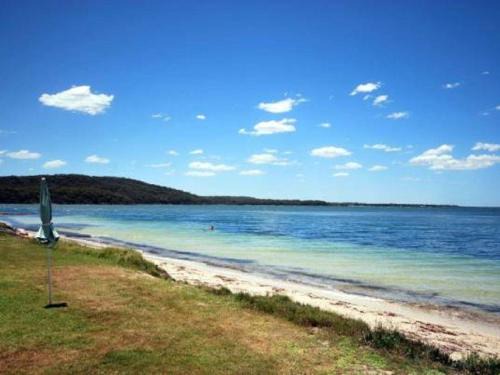 Soldiers Point Apartment | Harbourside 5 ground floor waterfront unit