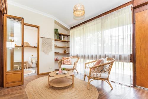 Albany House | Harbourview House - coastal chique in Albanys CBD