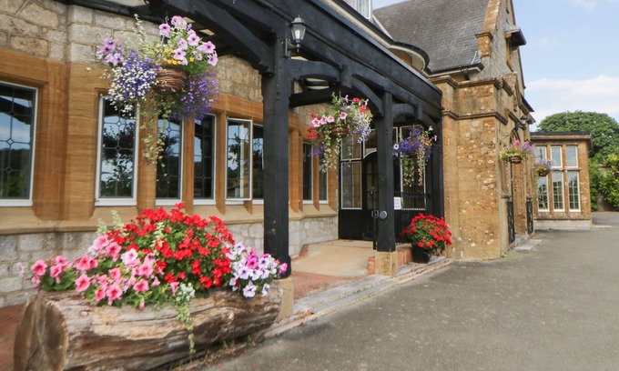 Heligan Cottage | Harcombe House Bungalow 3