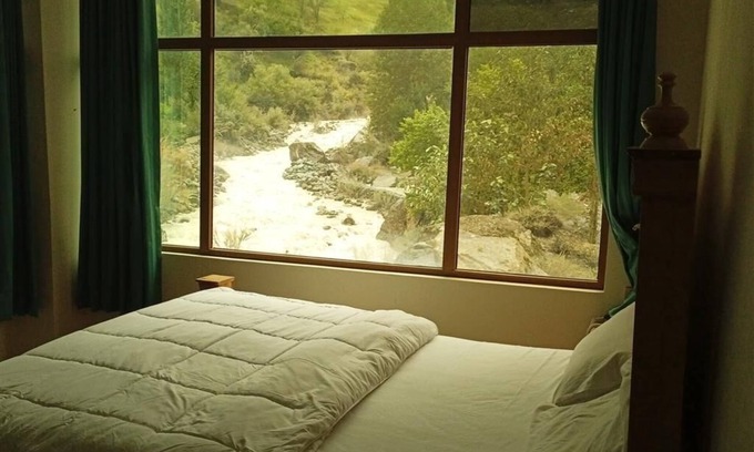 Hunza Hotel | Hard Rock Hotel Minapin