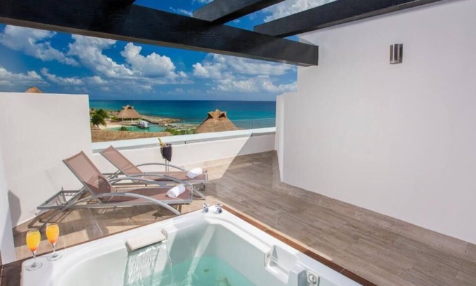 Puerto Aventuras Resort | Hard Rock Riviera Maya Heaven Adults Only-Deluxe Sky Terrace w/ hot tub/King Bed