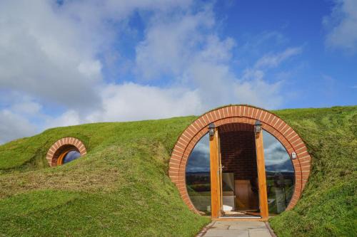 Rhayader House | Hares View