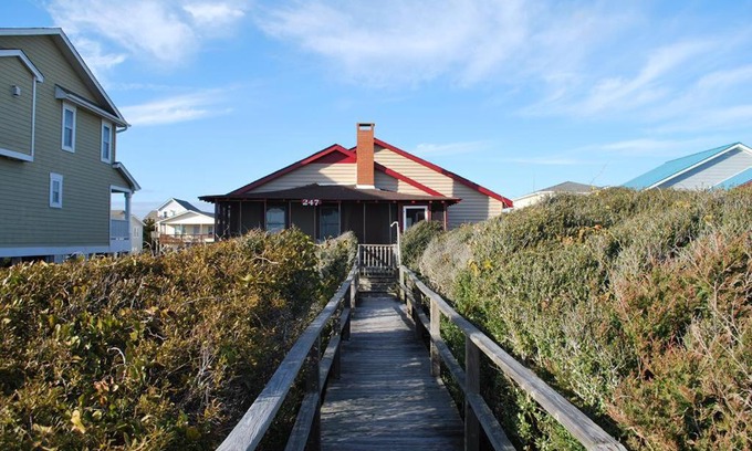 Holden Beach House | Harley's Better Half