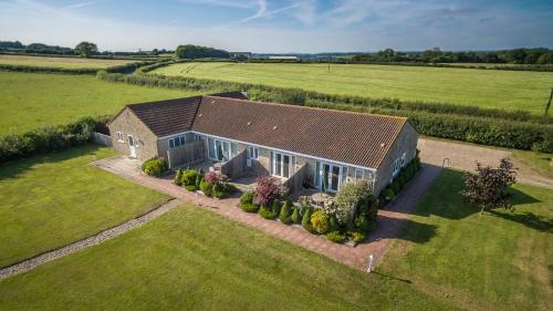 Somerton House | Harleys Court Self catering holiday cottages
