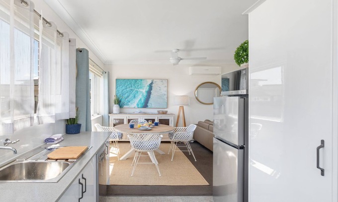 Greenwell Point House | Harmony on Haiser A–gorgeous, self-contained downstairs unit, just metres from the water’s edge!